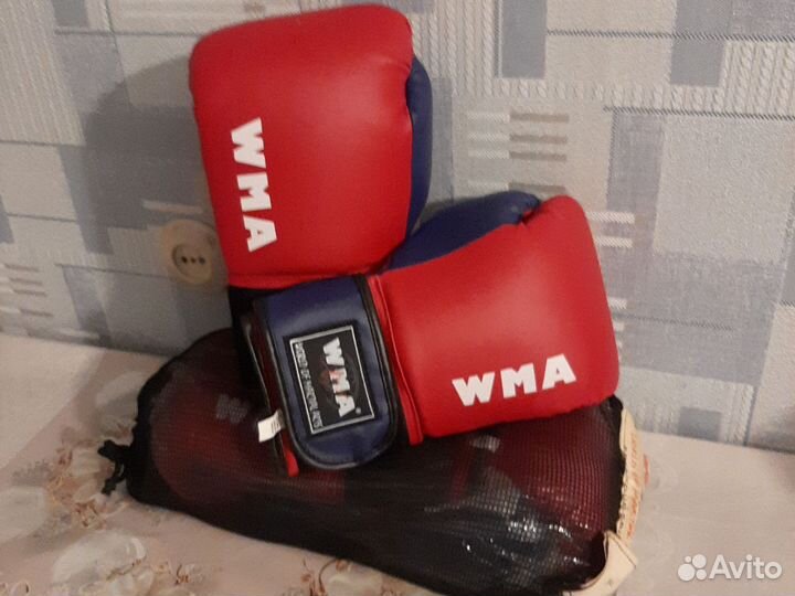 Боксерские перчатки взрослые и детские