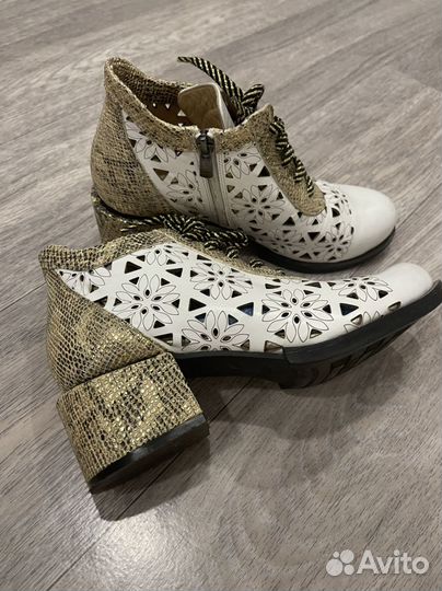 Продаются Туфли-ботиночки