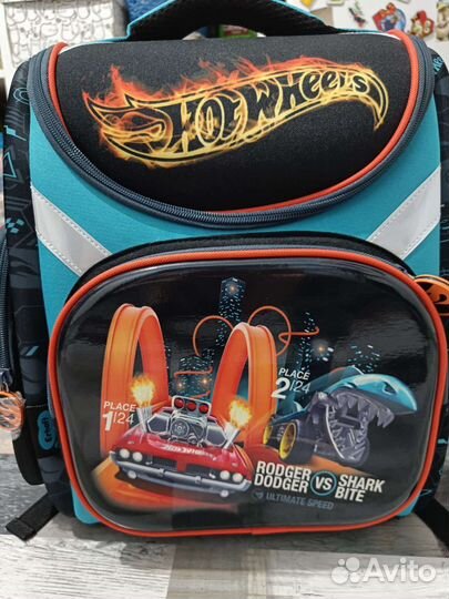 Рюкзак школьный