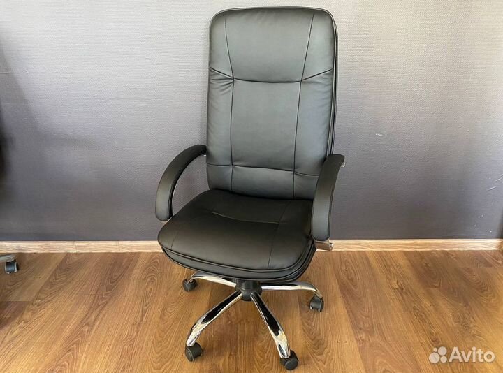 Офисное кресло новое