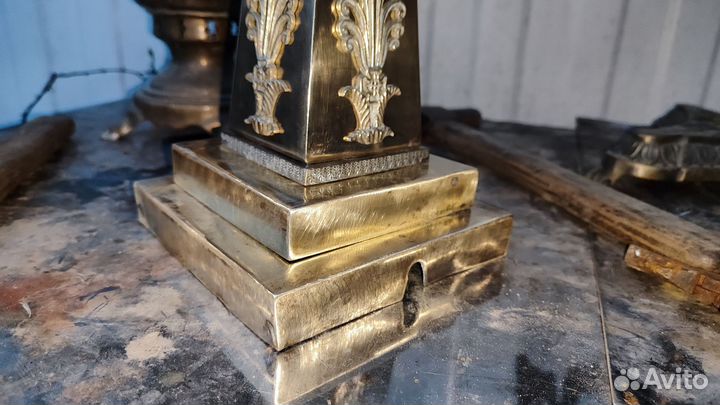 Старинная основа для настольной лампы бронза