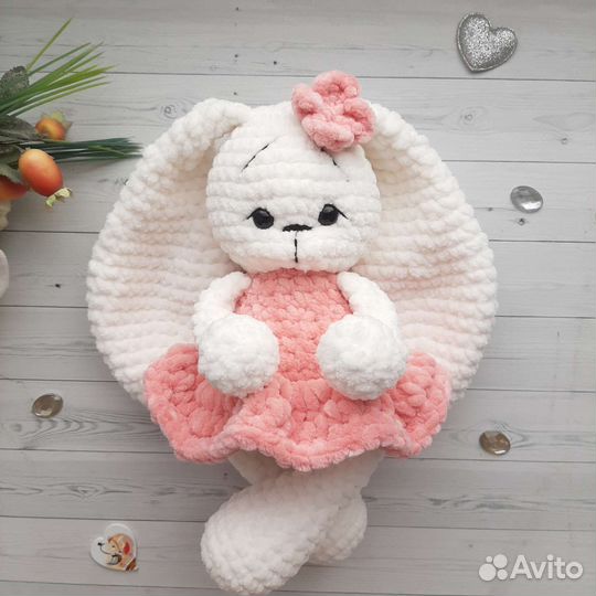 Зайка вязаная. Игрушки ручной работы