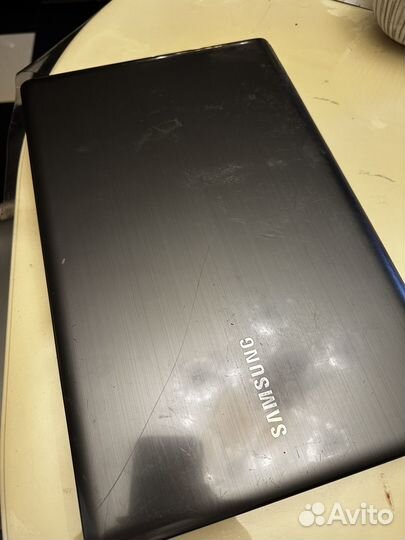 Ноутбук samsung
