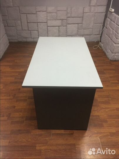 Стол для менеджера