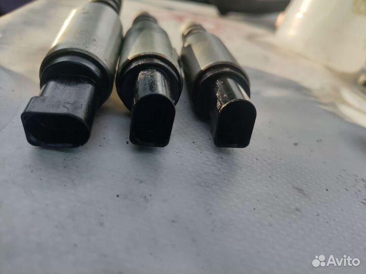 Клапан фазовращателя vag 06E109257