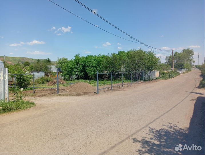Бурение лунок под столбы