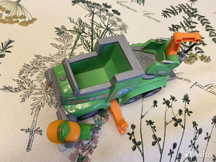 Щенячий патруль Рокки и машина. Оригинал