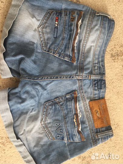Шорты джинсовые