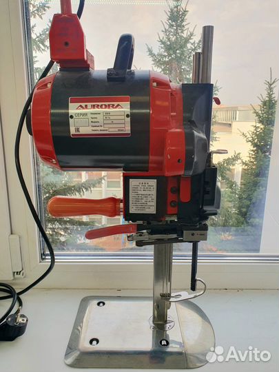 Продам сабельный раскройный нож