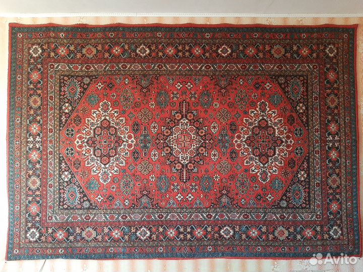 Ковер шерстяной