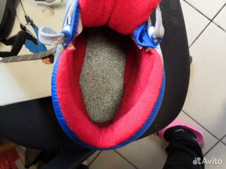 Лыжные ботинки