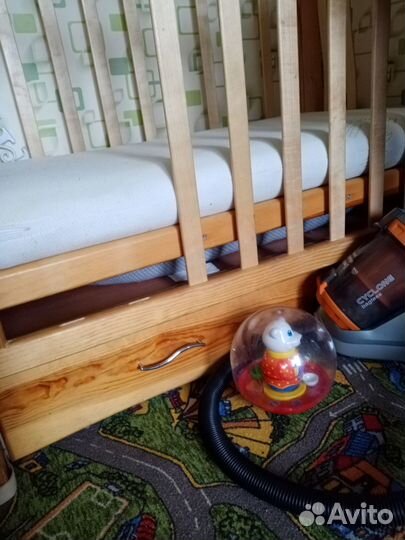 Детская кроватка