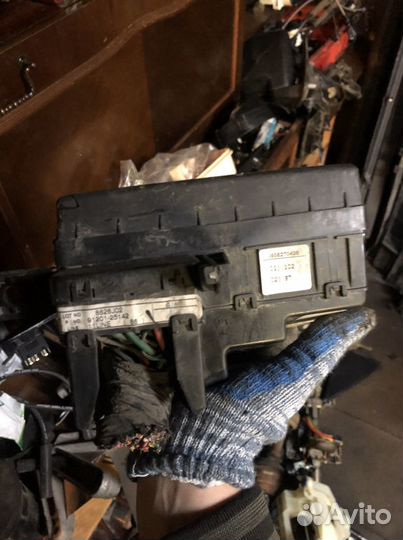 Монтажный блок Hyundai Accent