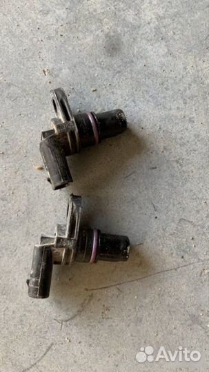 Датчик положения распредвала Skoda Octavia A7 FL