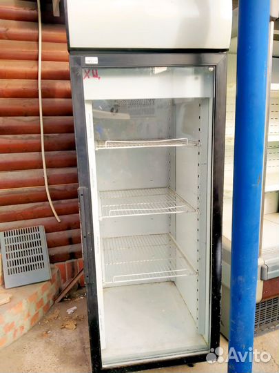 Холодильный шкаф