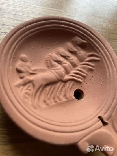 Римская масляная лампа из терракоты