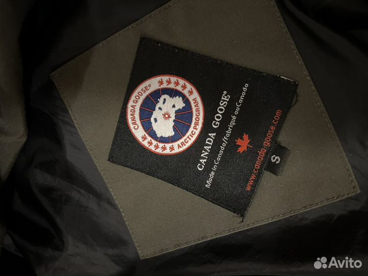 Пуховик Canada goose женский