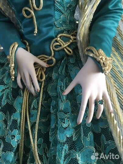 Кукла В резерве фарфоровая большая