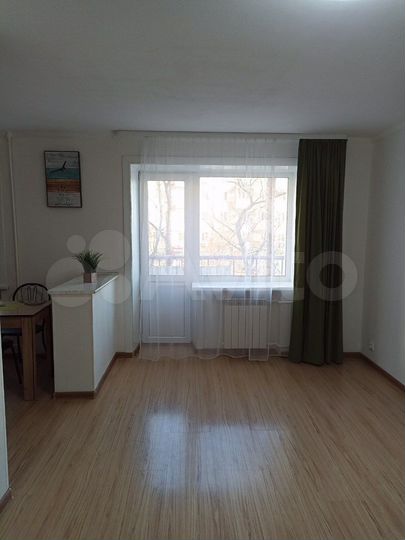 2-к. квартира, 42 м², 3/5 эт.