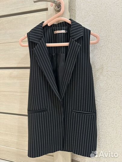 Костюм женский (брюки и жилет)