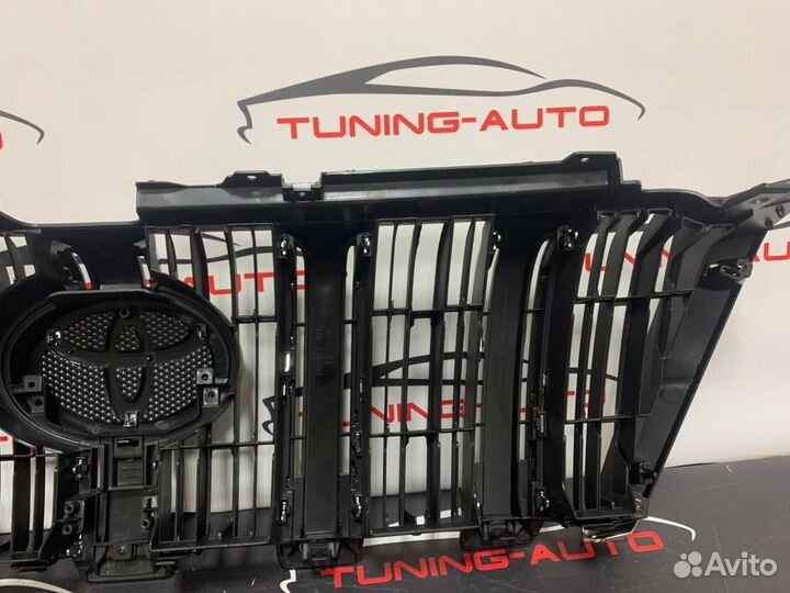 Решетка радиатора Toyota Land Cruiser Prado 150 штатная (хром)