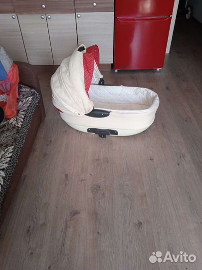 Коляска люлька для новорожденных бу