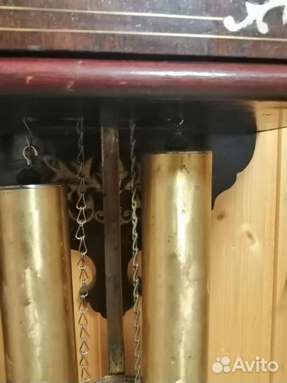 Старинные настенные часы