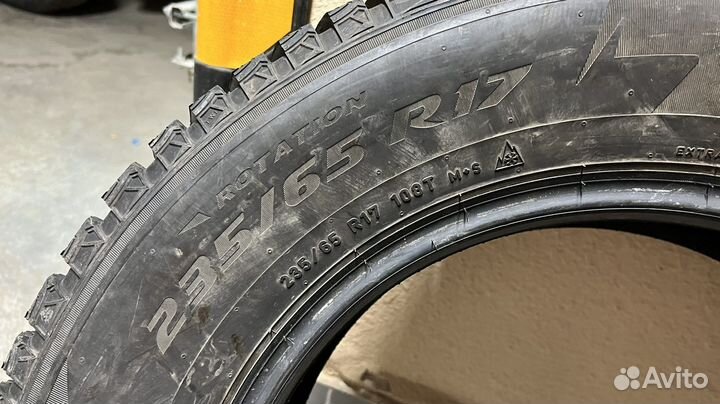 Pirelli Scorpion Ice Zero 2 235/65 R17 108T