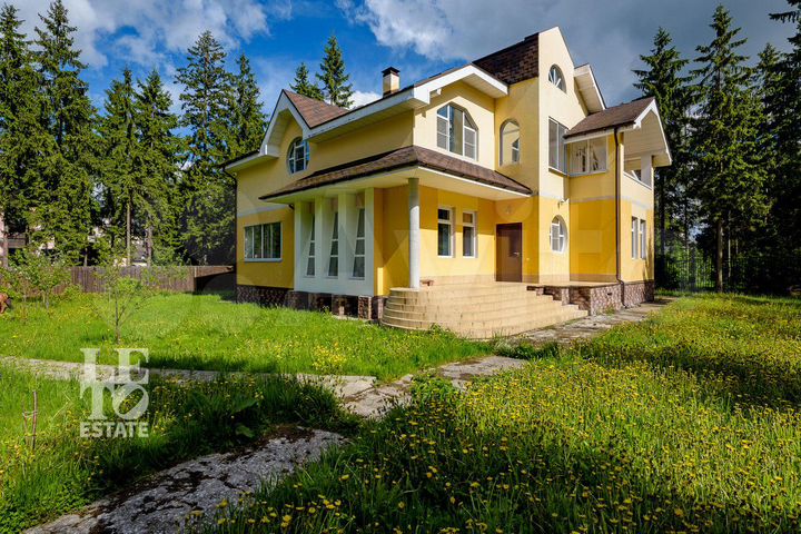 Дом 520 м² на участке 25 сот.