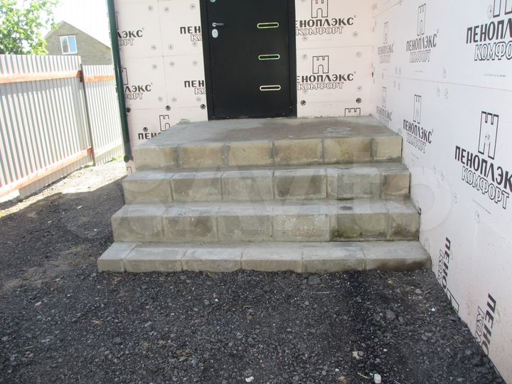 Коттедж 98 м² на участке 5 сот.