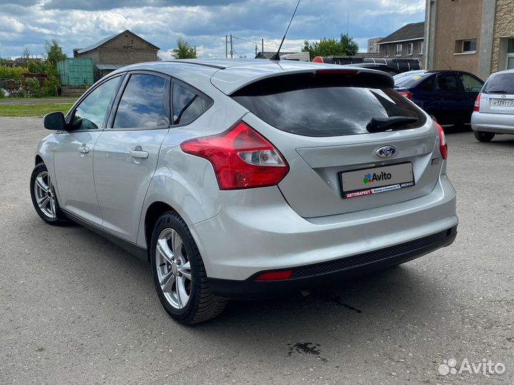 Ford Focus 1.6 МТ, 2011, 205 110 км