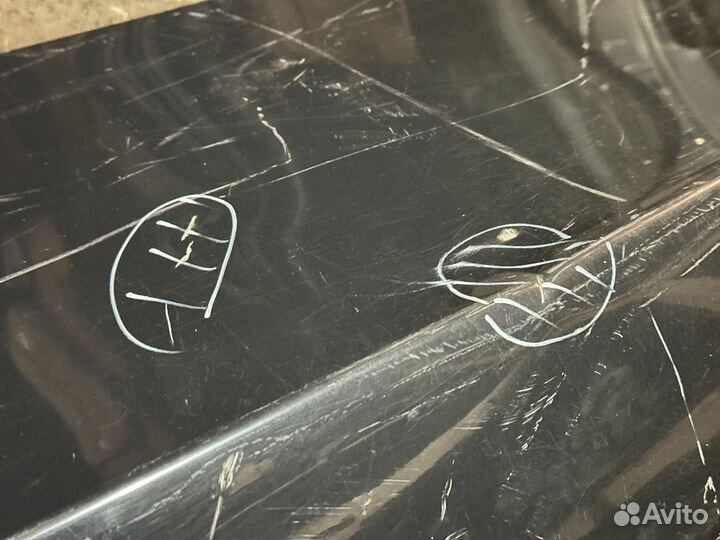 Крышка багажника Volkswagen Polo дефект