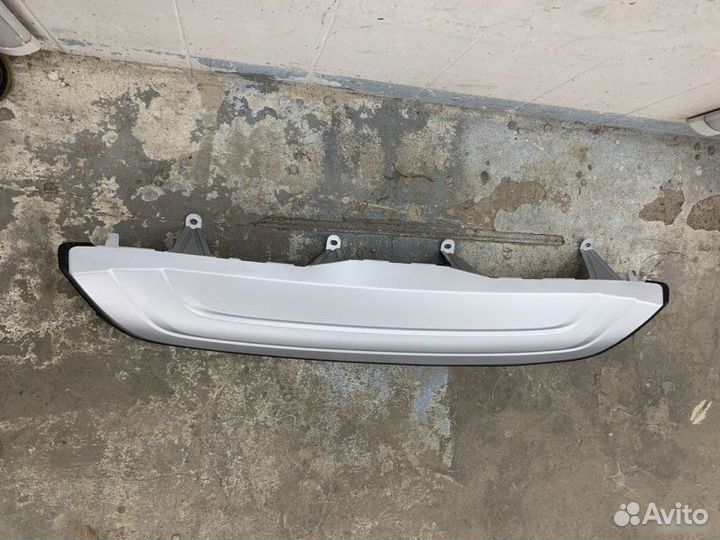 Накладка бампера задняя Toyota Rav4