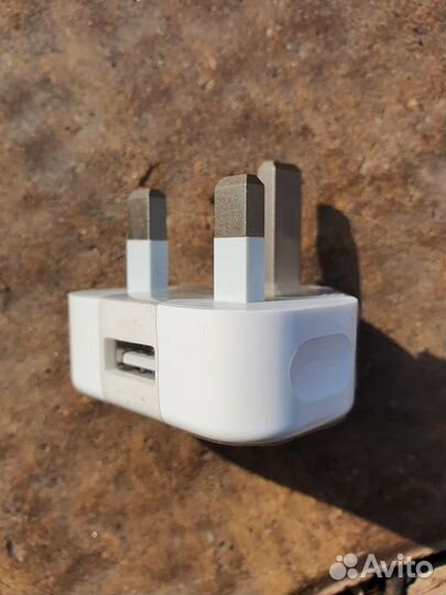 Переходник Apple Travel Adaptor (iPhone/iPad/Mac)
