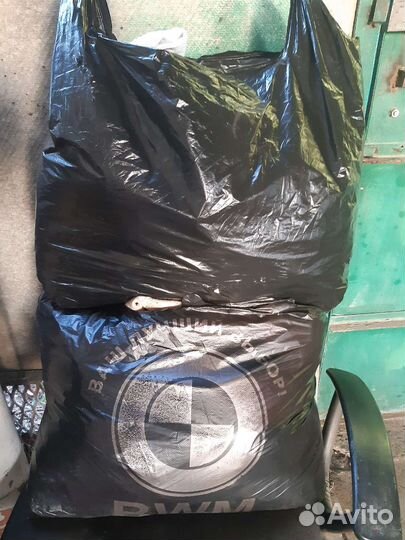 Одежда пакетом отдам