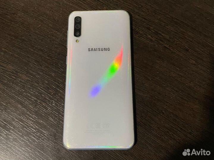 Samsung Galaxy A50, 6/128 ГБ