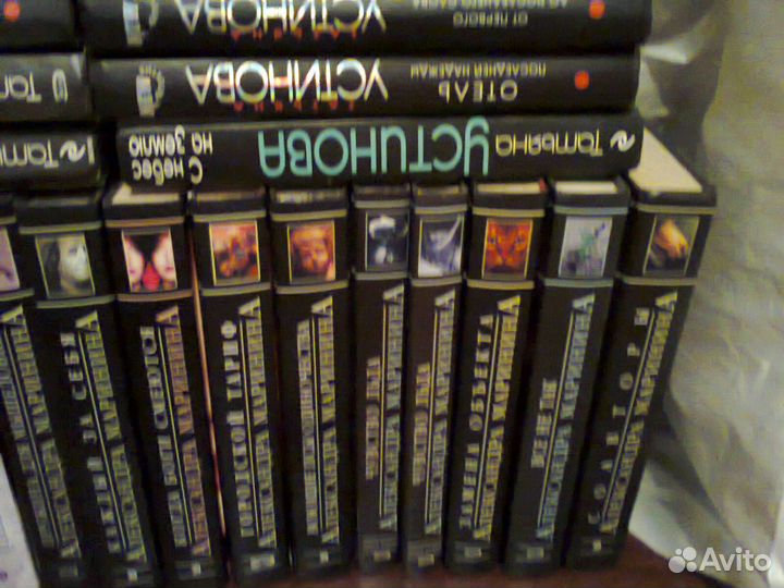 Женский детектив Маринина, Устинова