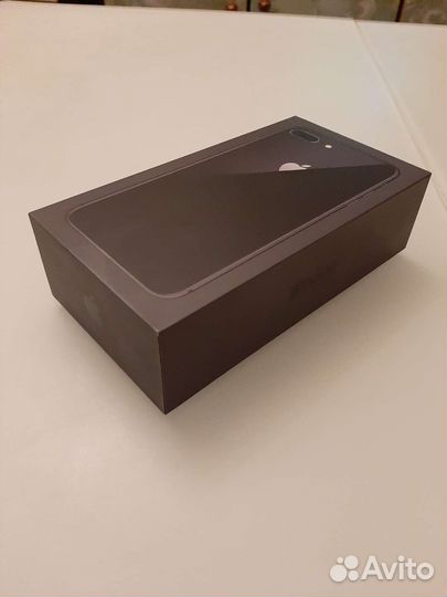 Коробка от телефона iPhone 8 Plus