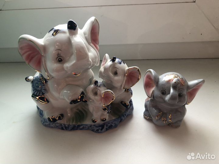 Фарфоровая статуэтка-копилка «Слоники»