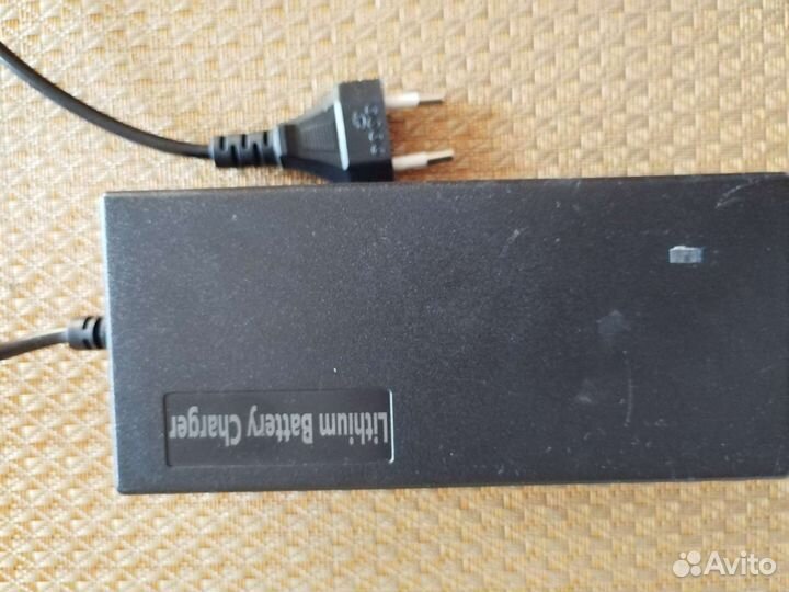 Зарядка для самоката