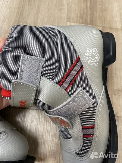 Ботинки лыжные