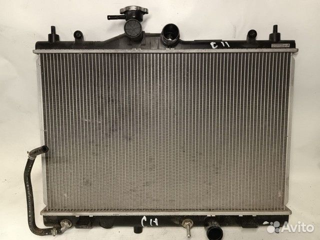Радиатор охлаждения двигателя Nissan Tiida