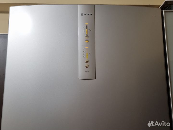 Холодильник бу bosch на запчасти