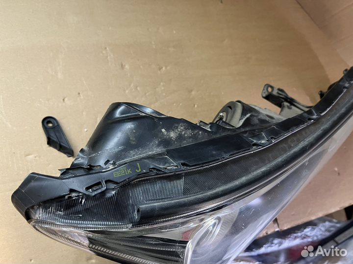 Фара правая toyota rav 4 40