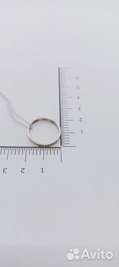 Кольцо с природным камнем Золото