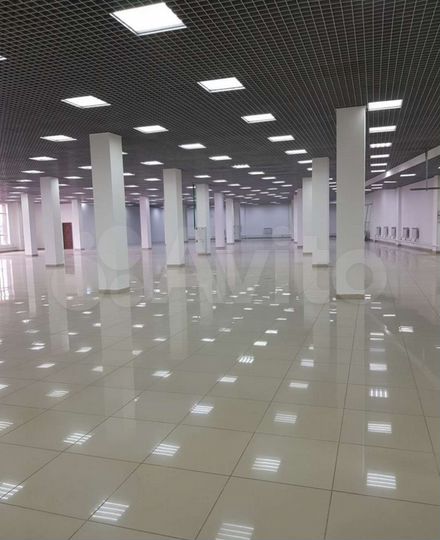 Торговая площадь от 100 м² до 1400 м²