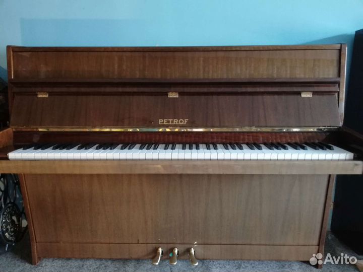 Пианино petrof