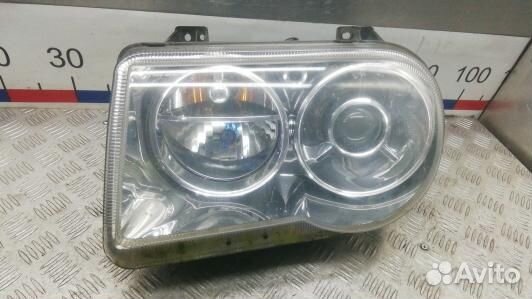 Фара левая chrysler 300C 1 (GEA15MR01)