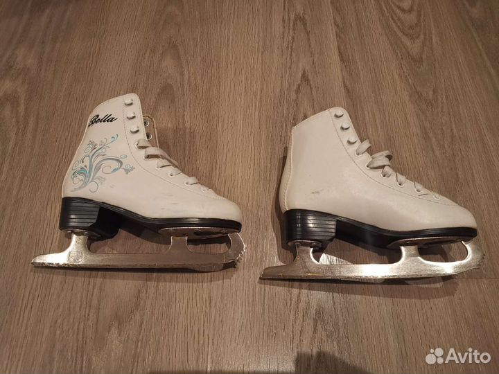 Коньки фигурные для девочки