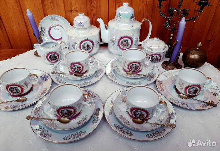Старинный чайный сервиз 